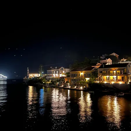 Ground Floor On Zavalata In Fiskardo! 20 Steps From Zavalata Beach! * Fiskardo