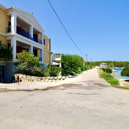 Ground Floor On Zavalata In Fiskardo! 20 Steps From Zavalata Beach! Apartment Fiskardo