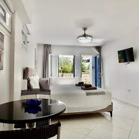 Sea Front In Fisardo Fiszkárdo