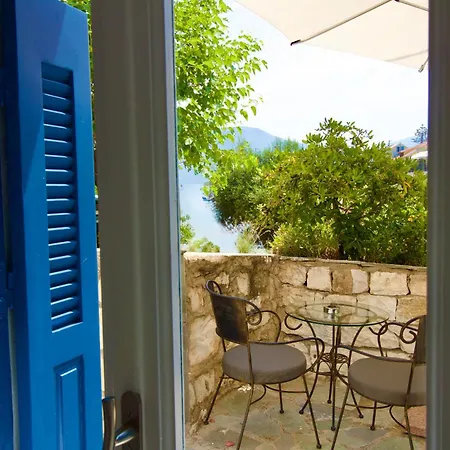 Ground Floor On Zavalata In Fiskardo! 20 Steps From Zavalata Beach! * Fiskardo